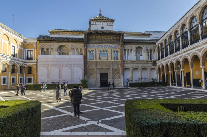 Sevilla 069 - Real Álcazar - Patio de La Monteria.jpg